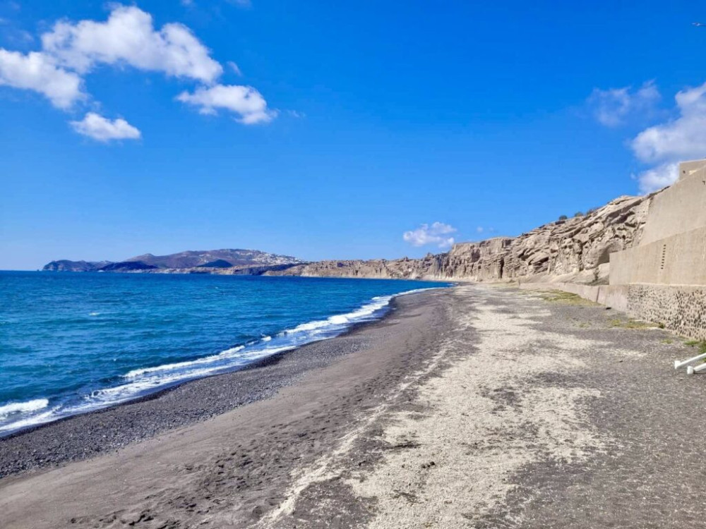 Santorini Beach Tour Half-Day Private Experience with Swimming