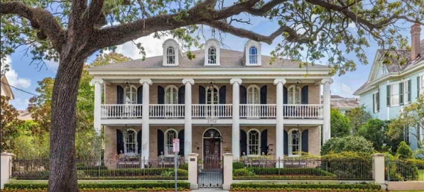 Hop-On Hop-Off New Orleans + Garden District Walking Tour 2-Day Ticket