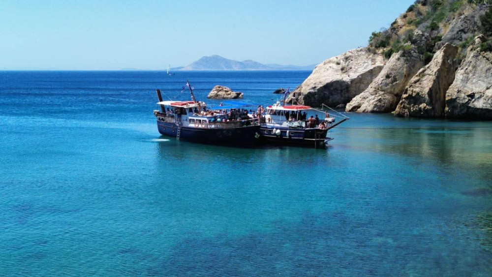 Samos: West coast Pearls boat trip From Votsalakia