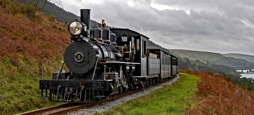 From Cardiff: Welsh Castles, Mountains & Steam Railway Day Tour