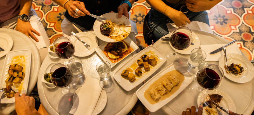 Private Barcelona Gothic Quarter VIP Tapas & Wine Tour, photo 2 of 21