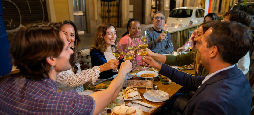 Private Barcelona Poble Sec Tapas & Wine Tour, photo 2 of 19