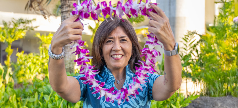 Lihue Kauai Airport - Classic Lei Greeting