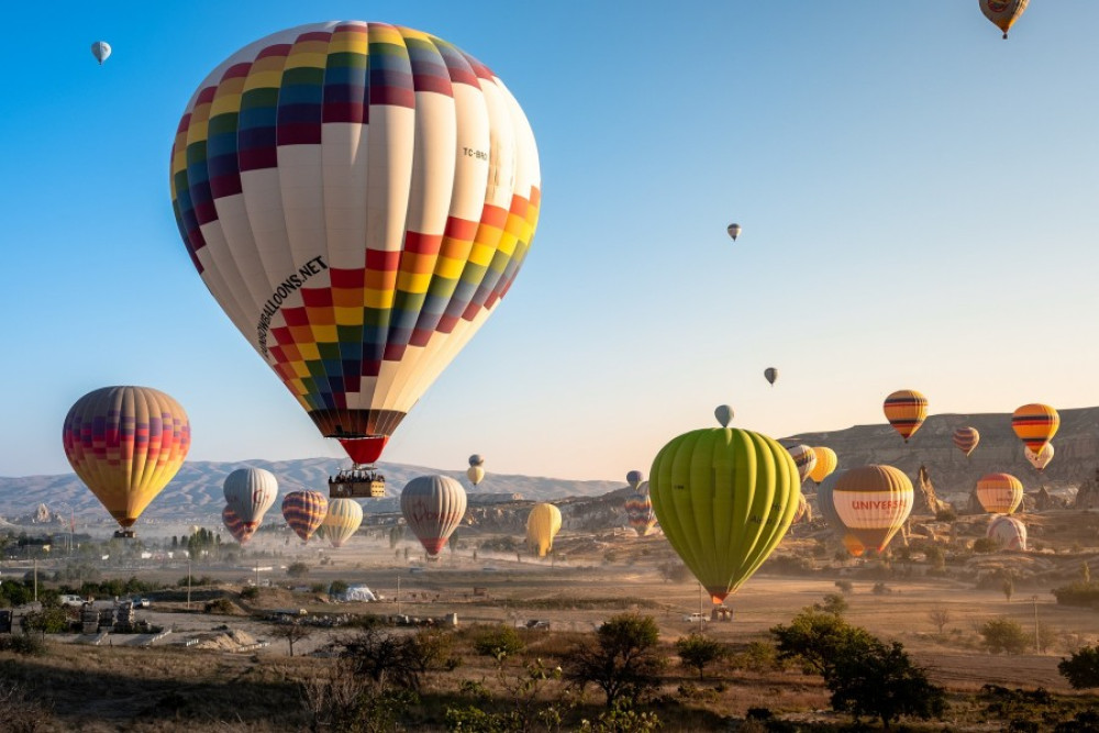 5-Day Private Istanbul & Cappadocia Luxury Experience with Flights & Cave H