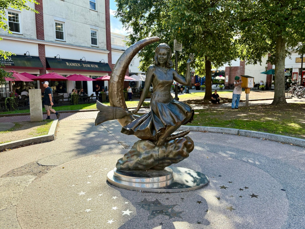 Salem Full-Day History Tour with Witch Trials Sites from Boston