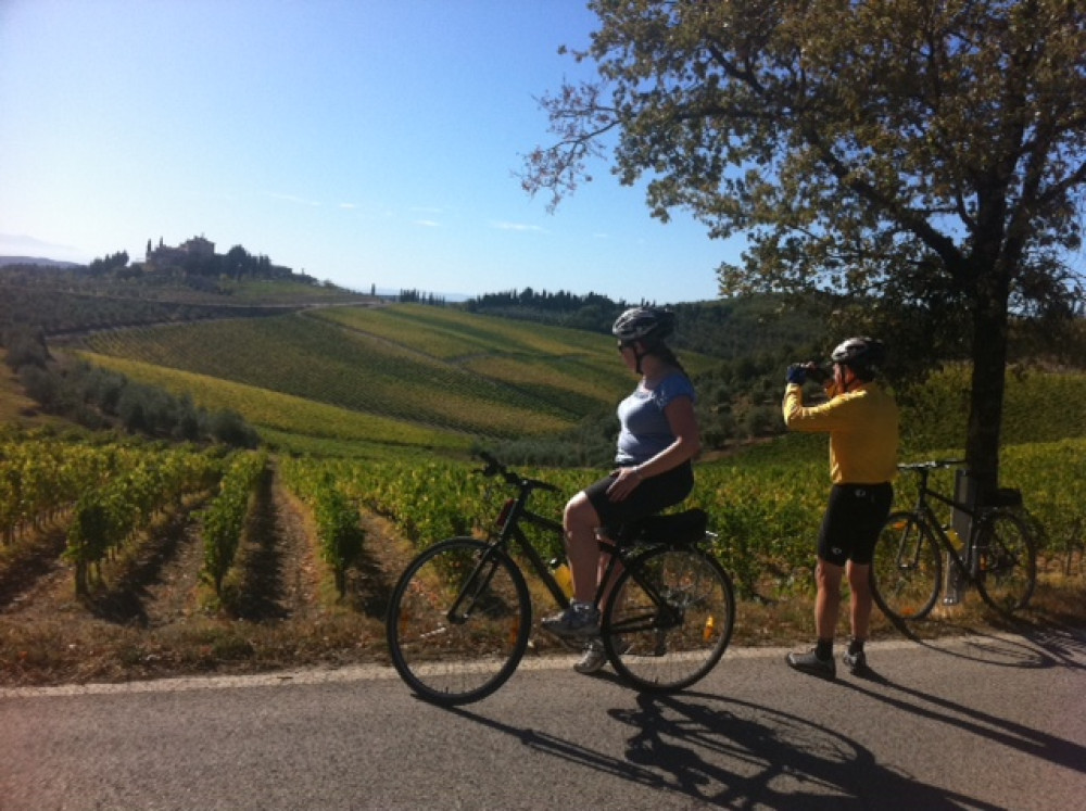 Self-Guided Full-Day E-Bike Tour through Chianti Hills