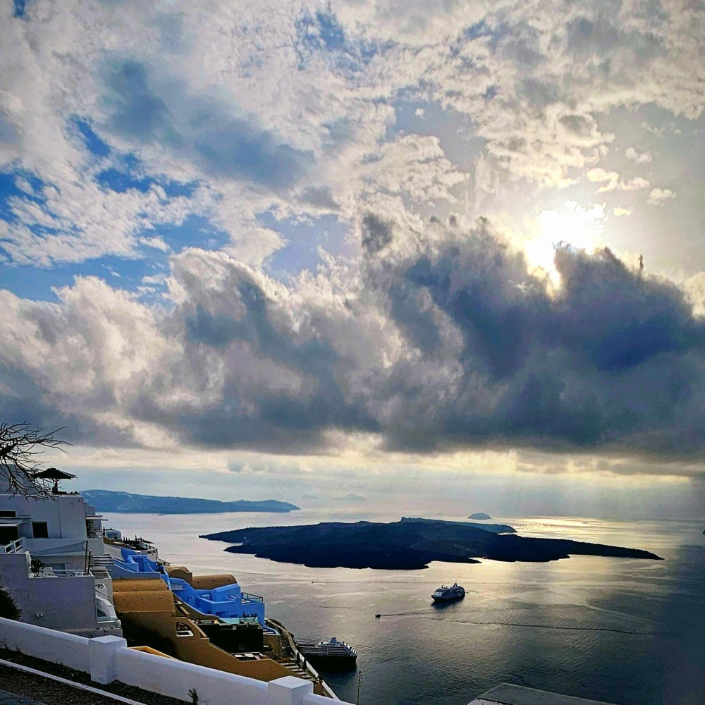 I AM SANTORINI DAY TOURS