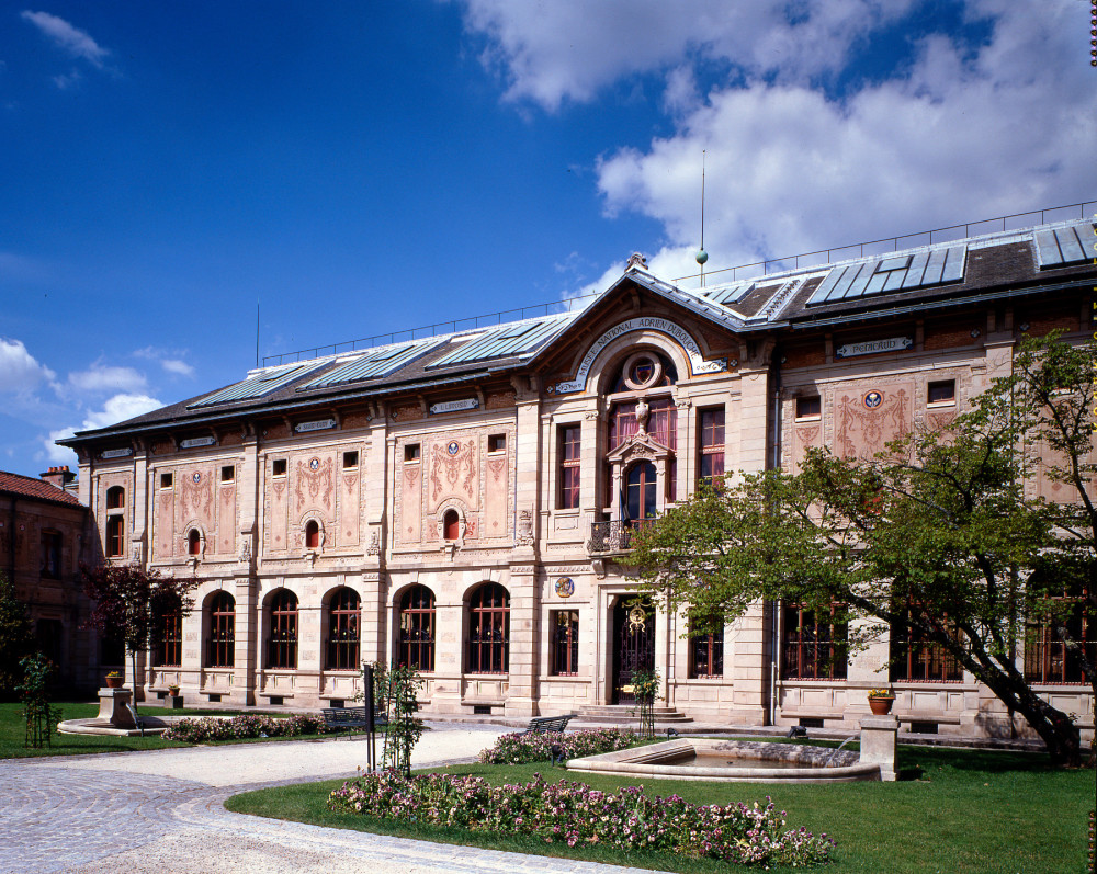 Self-Guided Tour of the Adrien Dubouche National Museum