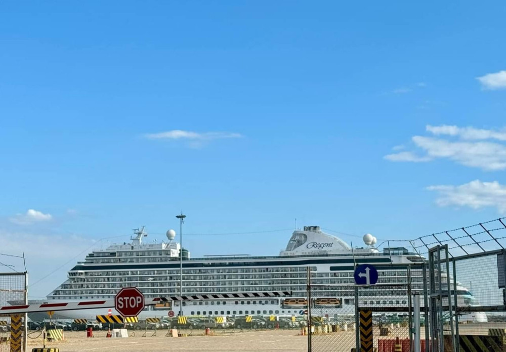 Private Shore Excursion: Cu Chi Tunnels & City Tour from Cruise port