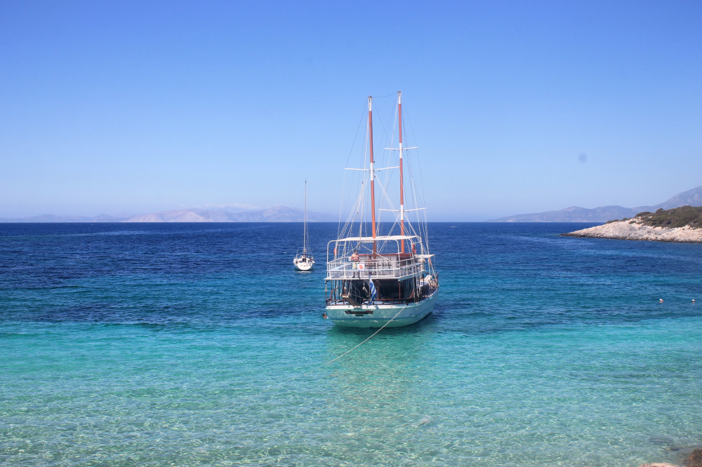 Traditional BBQ Boat Escape – East Samos Cruise