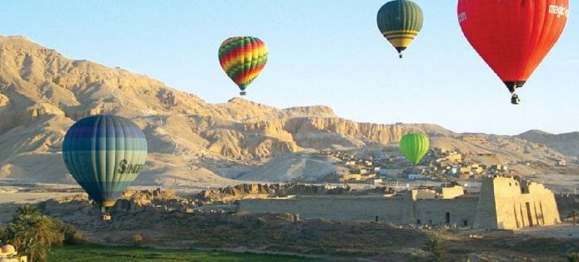 Sunrise Hot Air Balloon with Full Day Tour to the East & West Bank of Luxor