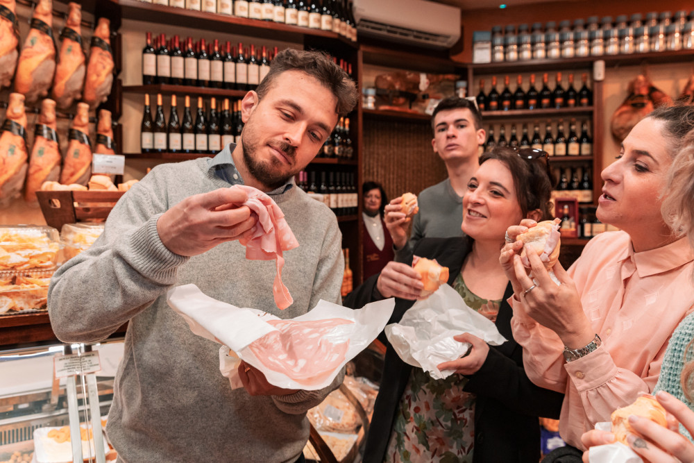 Eating Bologna: Small Group Food & Wine Tour