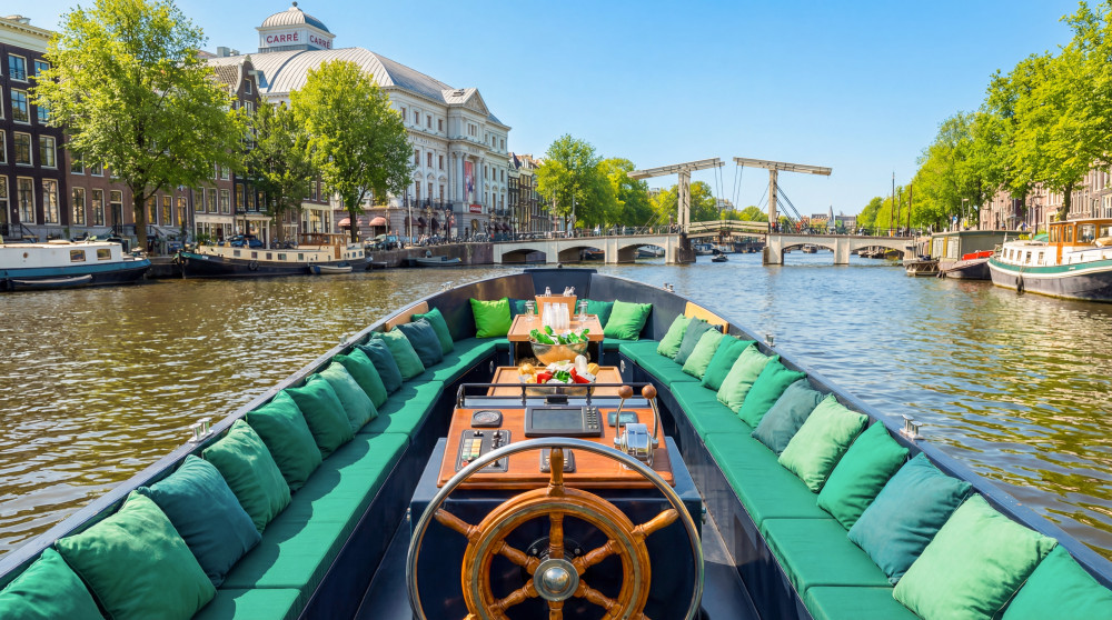 Luxury Open Boat Tour - Local Guide - Drinks Optional