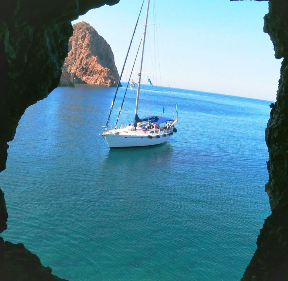 Pollonia- Adamas - Kleftiko-West Milos | Full Day Semi-Private Cruise