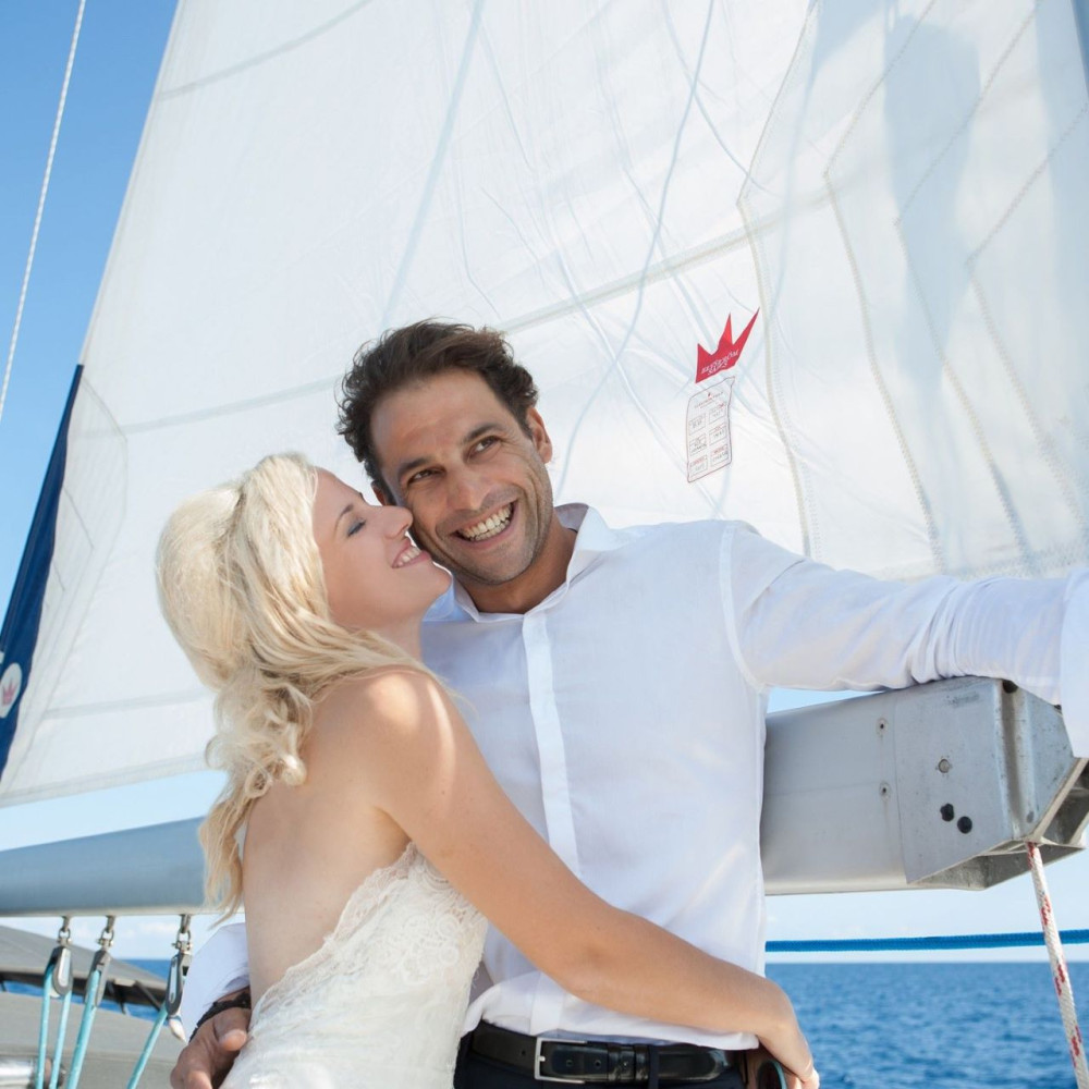 Honeymoon Photoshooting on Board | Photo Shoot