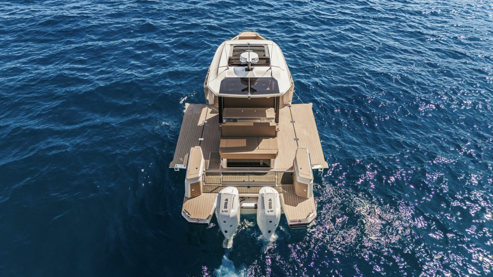 Private Yacht Charter - Saxdor 400 GTS