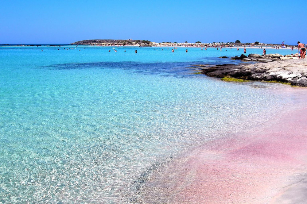 Private Tour to Elafonisi: Discover Pink Sands and Crystal Waters