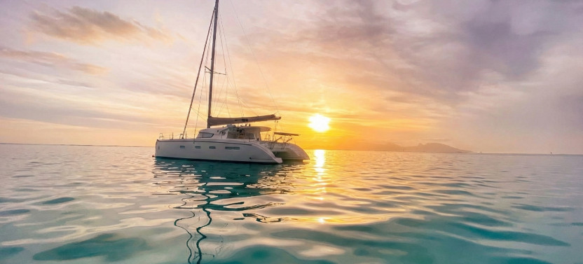 Luxury Catamaran Morning Semi-Private & Greek Gastronomy Athens (5 Hours)