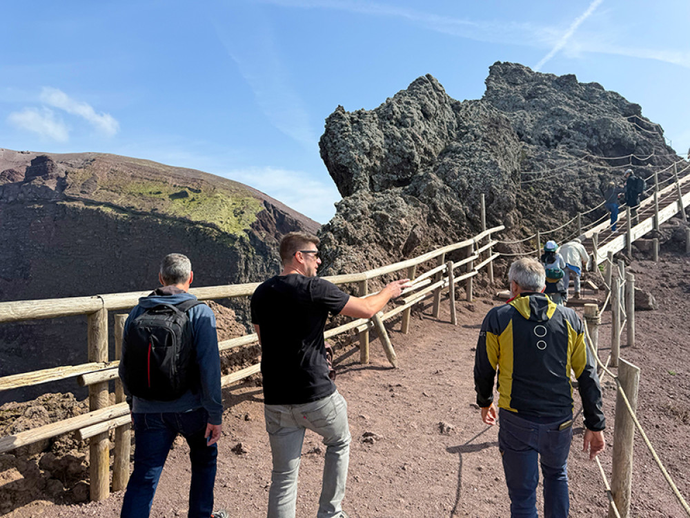 From Rome: Pompeii Ruins and Mt. Vesuvius Guided Hike