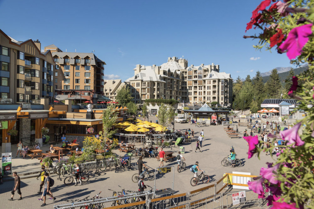 Discover Canada Tours