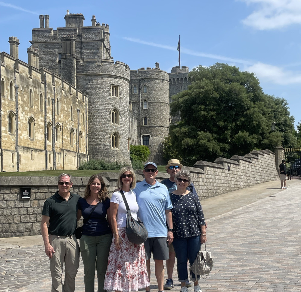 Private Windsor Town Tour with Skip-the-Line Windsor Castle Tickets