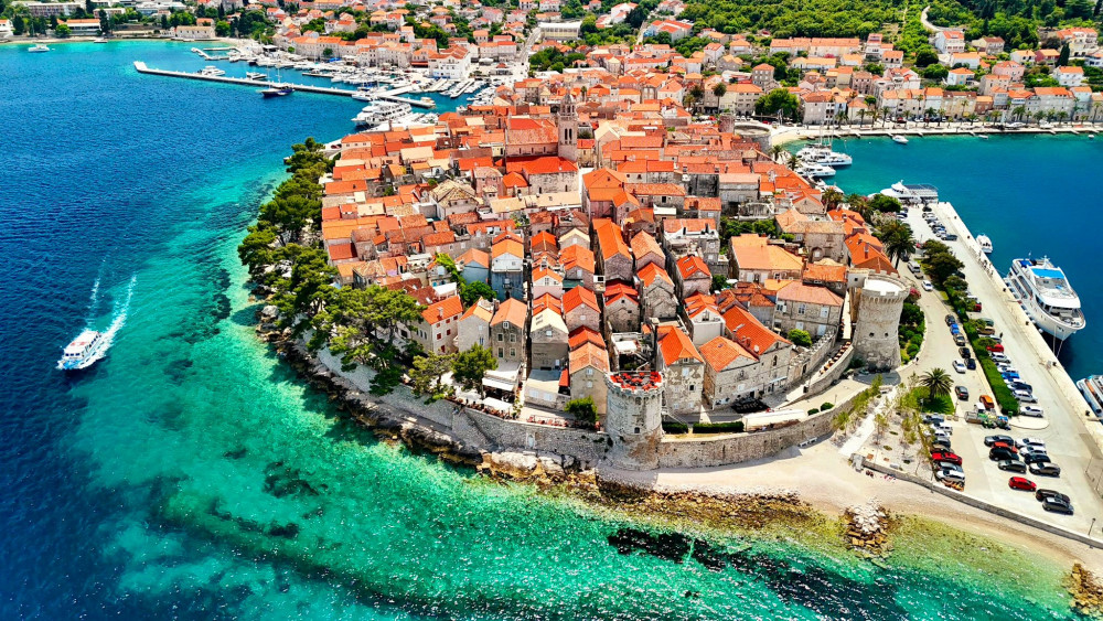 Private luxury wine tour to Korcula and Ston