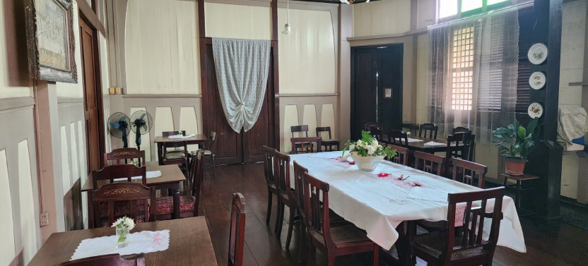 Filipino Cooking Class in a Heritage Manila Home with Dominic