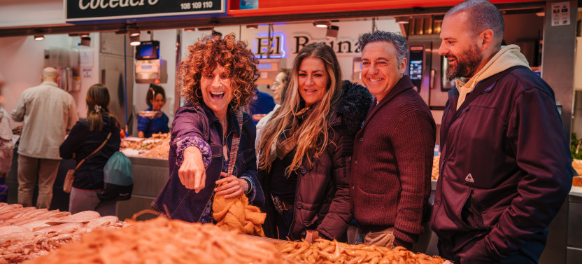 Malaga Food Tour with Tapas & Drinks with a Local
