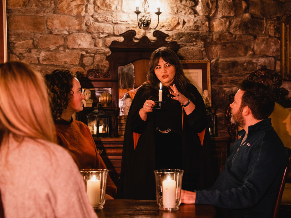 Small Group Multi-Sensory Underground Vaults Evening Tour with Whisky