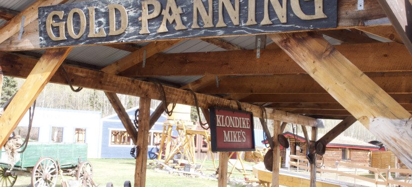 Klondike Gold Rush Experience Tour with Gold Panning