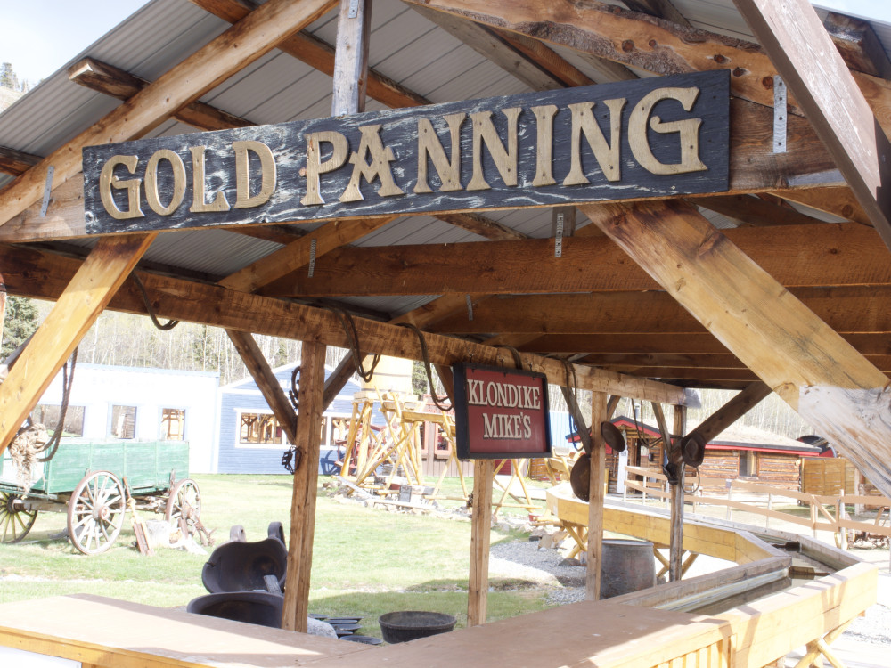 Klondike Gold Rush Experience Tour with Gold Panning
