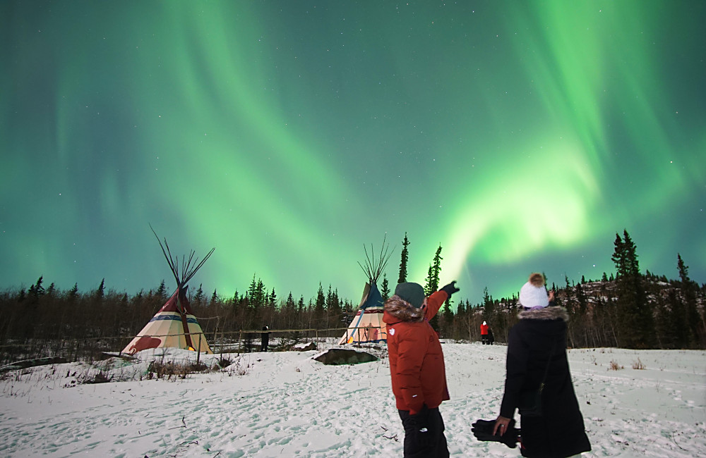 5-Day Yukon Winter Adventure with Aurora, Wildlife & Hot Springs