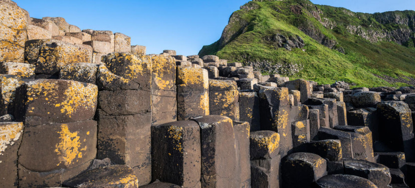 Northern Ireland: Belfast Walking Tour, Dunluce Castle & Giant´s Causeway