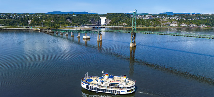 Guided Sightseeing Cruise from Québec