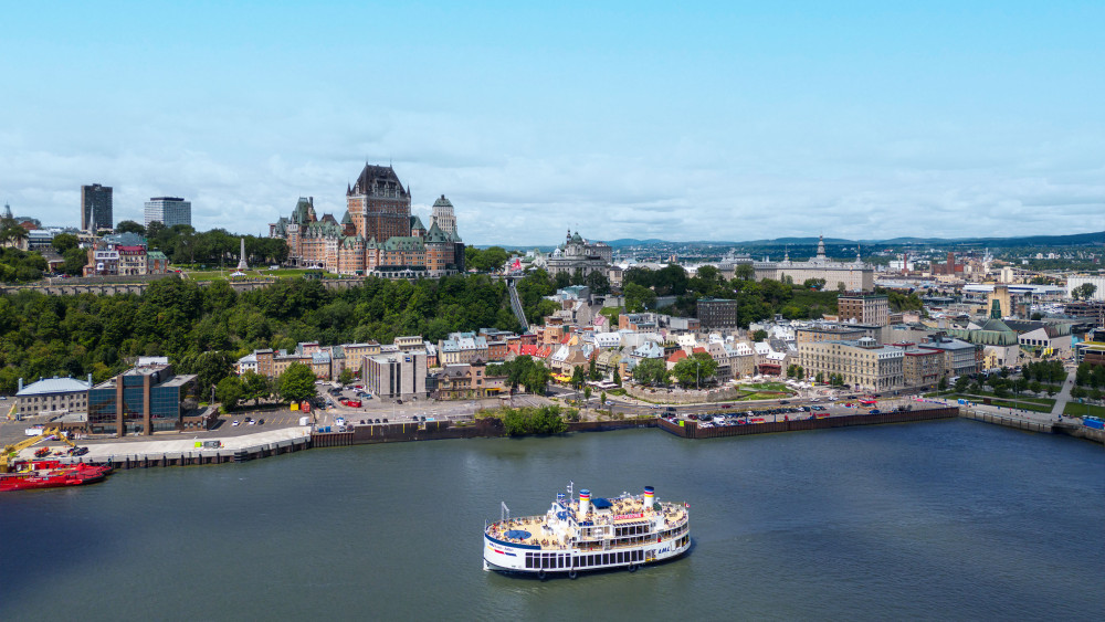 Guided Sightseeing Cruise from Québec