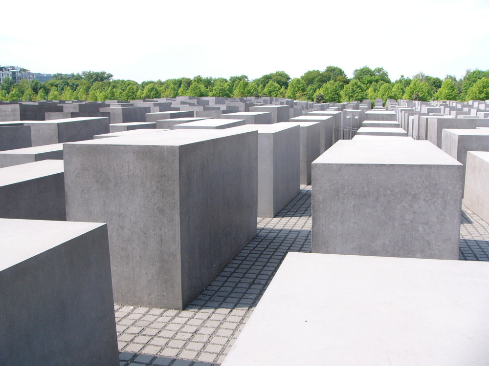 Explore Berlin: See all the Iconic Sights & Some Hidden Gems