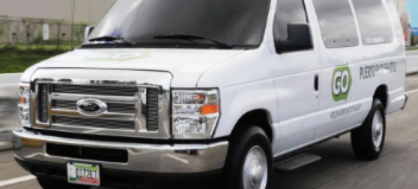 Private Transfer From Condado to San Juan Airport for Up to 10 Passengers