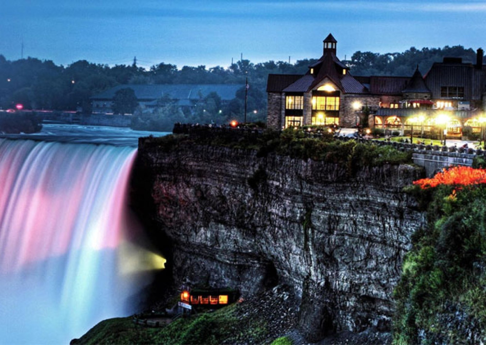 Niagara Falls Night Tour with Journey Behind Falls & Fireworks