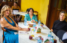 Eating With Carmen Food Tours10