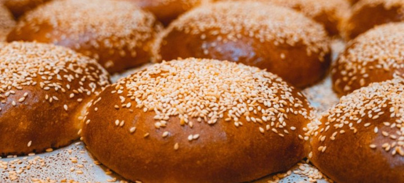 Montreal Mile End Food Tour: Bagels, Smoked Meat & Poutine