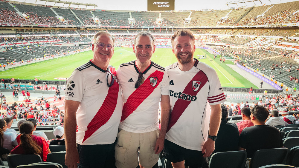 River Plate Game at El Monumental with a Local Guide
