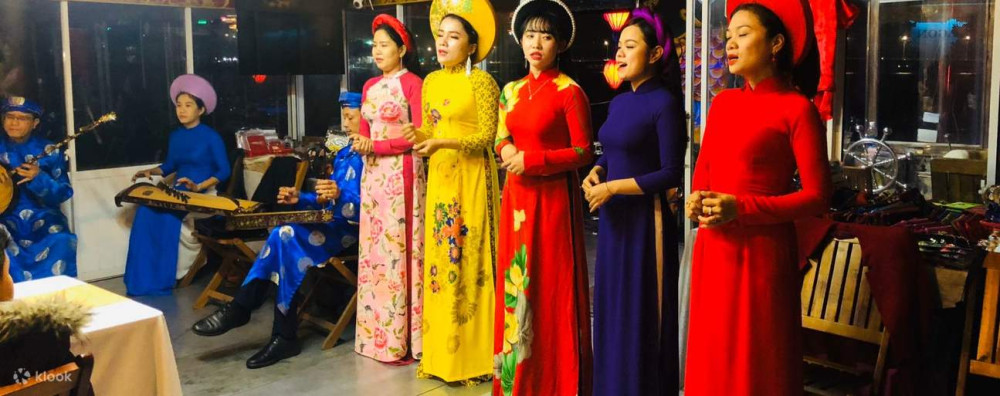 Special Offer Hue City Tour and Join A Traditional Singing Show Onboard