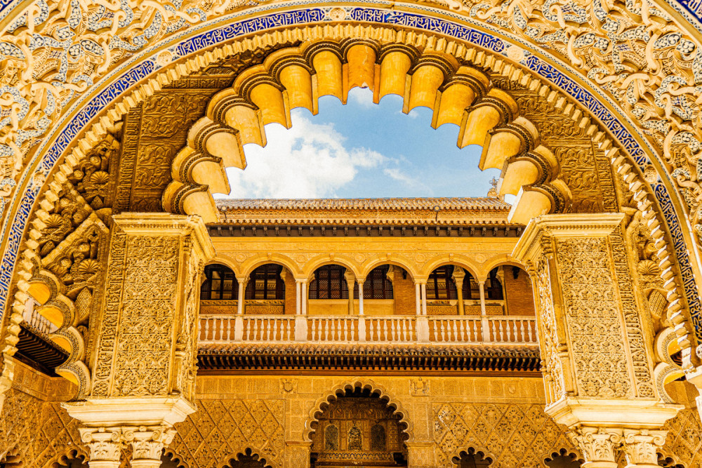 Crown Tours Srl