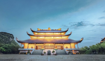 A picture of 6-Day Mindful Buddhist Retreat & Inner Peace Journey at Bai Dinh Pagoda