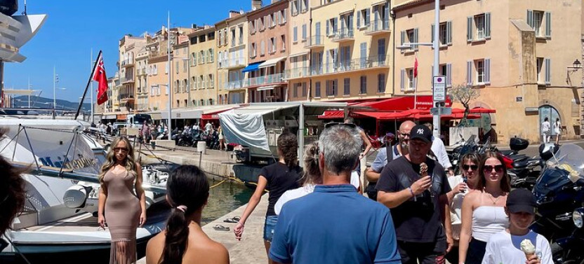 Private Full-Day French Riviera Tour of Saint-Tropez, Port Grimaud & Ramatu
