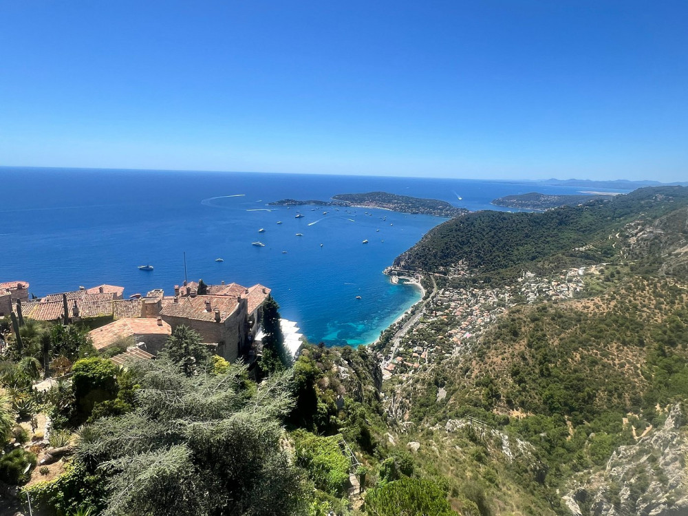 Relaxed Private Full-Day French Riviera Highlights with Monaco & Èze