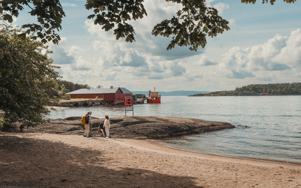 Island Hopping in the Oslofjord Tour to Hovedøya & Nakholmen