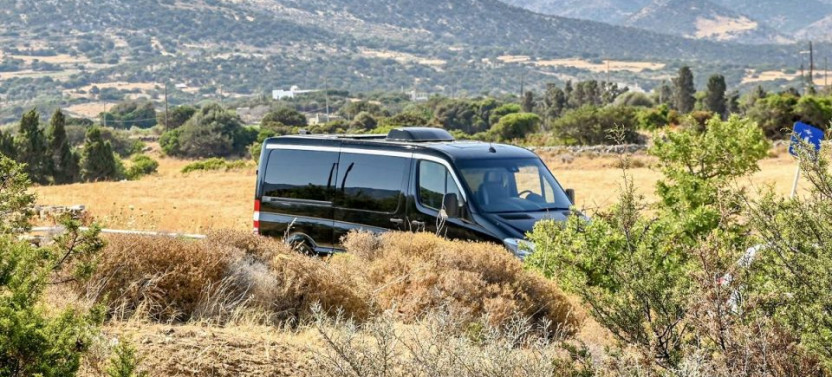 Private Luxury Mercedes Mini Bus Rental with a Driver: 8 Hours