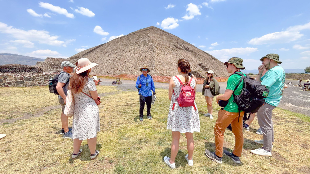 AMIGO TOURS MEXICO CITY - Operadora Arozarena