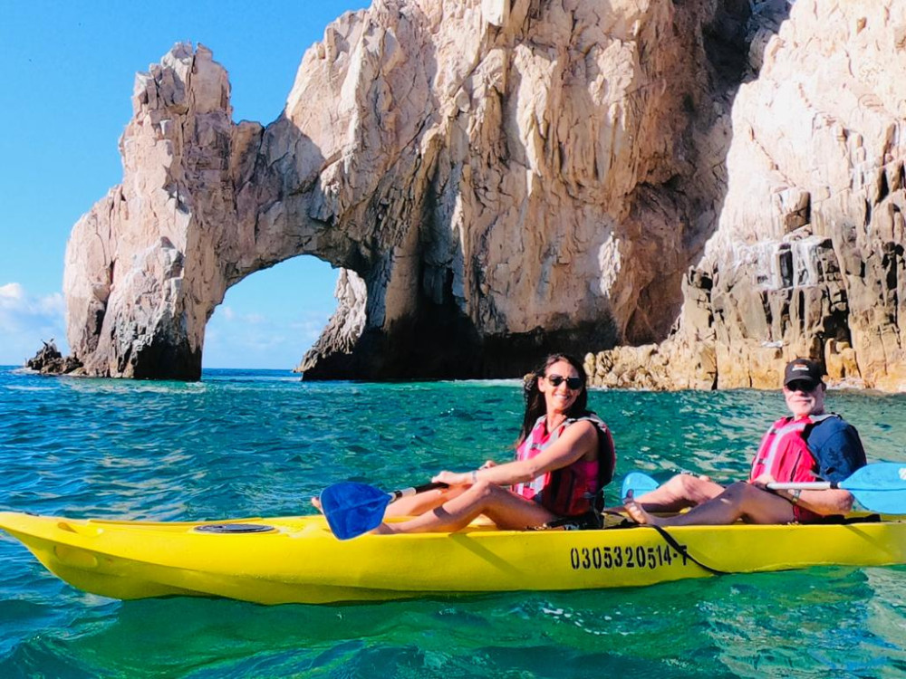 Private Los Cabos Arch & Playa Del Amor by Glass Bottom Kayak
